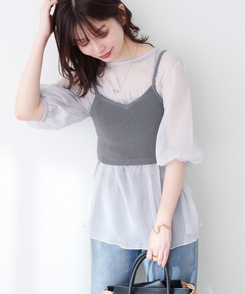 natural couture(ナチュラルクチュール)の「シアー楊柳ブラウス+ニットビスチェSET(シャツ/ブラウス・レディース・ラベンダー/ベージュ/アイボリー・FREE)」の3枚目の写真