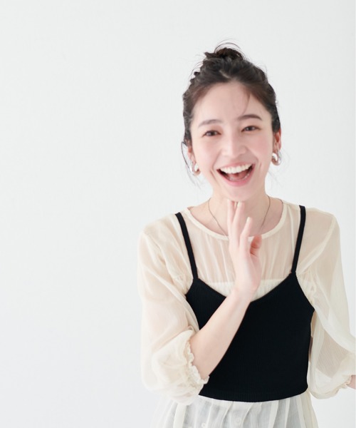 natural couture(ナチュラルクチュール)の「シアー楊柳ブラウス+ニットビスチェSET(シャツ/ブラウス・レディース・ラベンダー/ベージュ/アイボリー・FREE)」の10枚目の写真