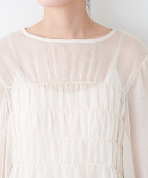 natural couture(ナチュラルクチュール)の「シアー楊柳ブラウス+ニットビスチェSET(シャツ/ブラウス・レディース・ラベンダー/ベージュ/アイボリー・FREE)」の4枚目の写真