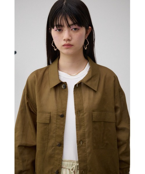 AZUL by moussy(アズールバイマウジー)の「コットンリネンシアーミリタリーシャツ(シャツ/ブラウス・レディース・ブラウン/カーキ/ブラック・FREE)」の17枚目の写真
