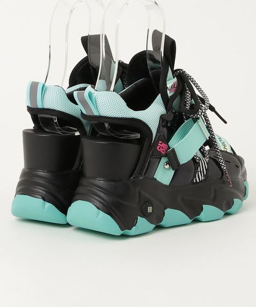 ⭐️サンダ一ライトニング⭐️【コインで遊べます。】即購入可能 セール】LOW JACK DESIGN シガレットボックスロゴ シャワー