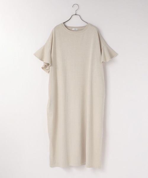 LOWRYS FARM(ローリーズファーム)の「BIGフリルワンピースSS 113588(ワンピース・レディース・アイボリー/ブルー/チャコールグレー・FREE)」の1枚目の写真