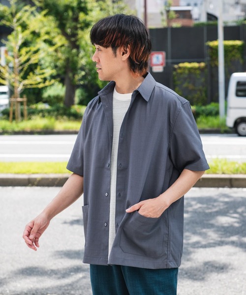 URBAN RESEARCH DOORS（アーバンリサーチドアーズ）の「『UR TECH DRYLUXE』『イージーケア/速乾』レギュラーカラーシャツ（シャツ/ブラウス・メンズ・ブラウン系その他/ライトグレー/ネイビー/ブルー/ブラック/ブラウン/ベージュ系その他/グレー系その他・X-LARGE/LARGE/MEDIUM）」の3枚目の写真