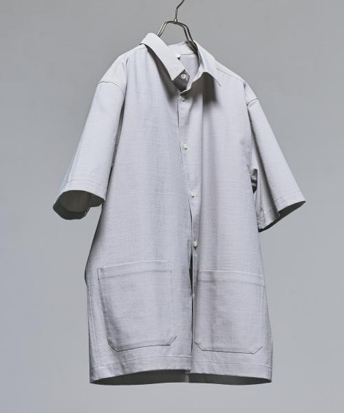URBAN RESEARCH DOORS(アーバンリサーチドアーズ)の「『UR TECH DRYLUXE』『イージーケア/速乾』レギュラーカラーシャツ(シャツ/ブラウス・メンズ・ブラウン系その他/ライトグレー/ネイビー/ブルー/ブラック/ブラウン/ベージュ系その他/グレー系その他・X-LARGE/LARGE/MEDIUM)」の21枚目の写真
