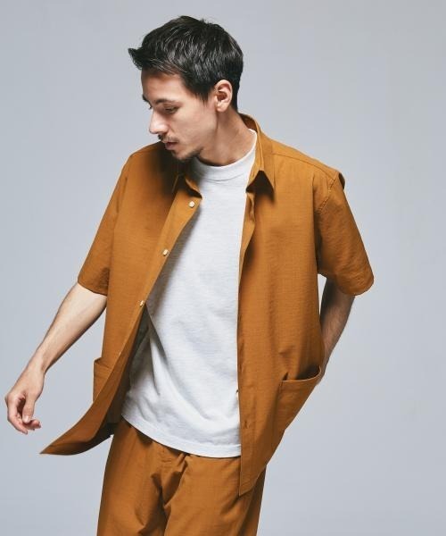 URBAN RESEARCH DOORS(アーバンリサーチドアーズ)の「『UR TECH DRYLUXE』『イージーケア/速乾』レギュラーカラーシャツ(シャツ/ブラウス・メンズ・ブラウン系その他/ライトグレー/ネイビー/ブルー/ブラック/ブラウン/ベージュ系その他/グレー系その他・X-LARGE/LARGE/MEDIUM)」の17枚目の写真