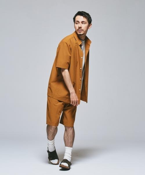 URBAN RESEARCH DOORS（アーバンリサーチドアーズ）の「『UR TECH DRYLUXE』『イージーケア/速乾』レギュラーカラーシャツ（シャツ/ブラウス・メンズ・ブラウン系その他/ライトグレー/ネイビー/ブルー/ブラック/ブラウン/ベージュ系その他/グレー系その他・X-LARGE/LARGE/MEDIUM）」の17枚目の写真