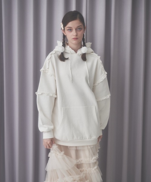 Lovilyn（ラヴィリン）の「フリル裏起毛バブみパーカー（パーカー