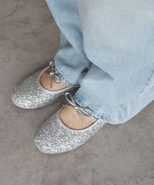 VIVIAN（ヴィヴィアン）の「ラウンドトゥリボンストラップフラットシューズ ZOZOTOWN+オフィシャルサイト限定商品（バレエシューズ・レディース・ブラック×グレー/レッド/シルバー系その他5/ブラック・S/M/L/LL）」の20枚目の写真