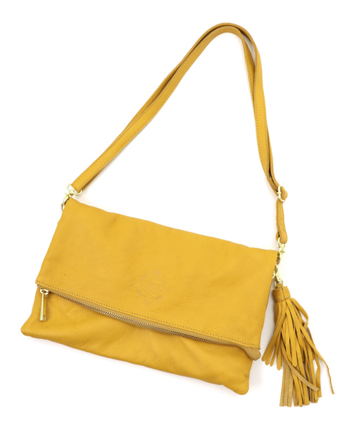 Beau're（ヴュレ）の「Beaure ビュレ カウレザー 型押し ２WAY ショルダー クラッチバッグ（クラッチバッグ・レディース・ベージュ/ブラック/アイボリー/ネイビー/イエロー・FREE）」の5枚目の写真