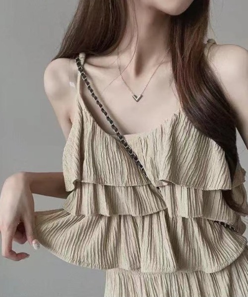 deux amour（ドゥーザムール）の「プリーツ加工ティアードキャミ＋ワイドパンツセットアップ（その他パンツ・レディース・ホワイト/ピンク/ベージュ/ブラック・FREE）」の2枚目の写真