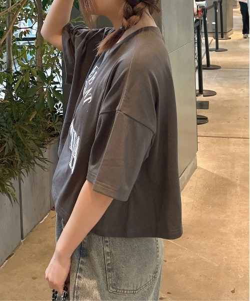 INGNI（イング）の「カレッジロゴショートTシャツ／Ａ（Tシャツ/カットソー・レディース・オフホワイト/チャコールグレー/オートミール・M）」の19枚目の写真