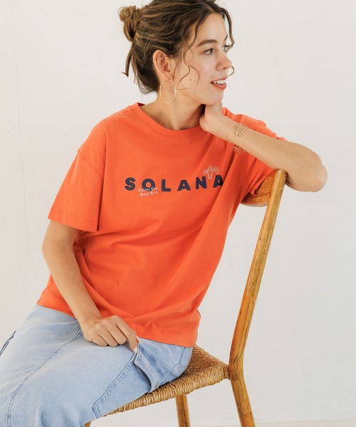BAYFLOW（ベイフロー）の「[滑らかな肌触り]プレイフルシルケットアソートロゴＴ（Tシャツ/カットソー・レディース・オフホワイト/カーキ/オレンジ/ネイビー・FREE）」の4枚目の写真
