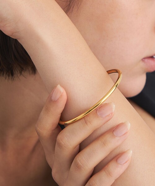 green label relaxing(グリーンレーベルリラクシング)の「<HARPIE> PHOEBE バングル(バングル/リストバンド・レディース・ゴールド/シルバー・FREE)」の1枚目の写真