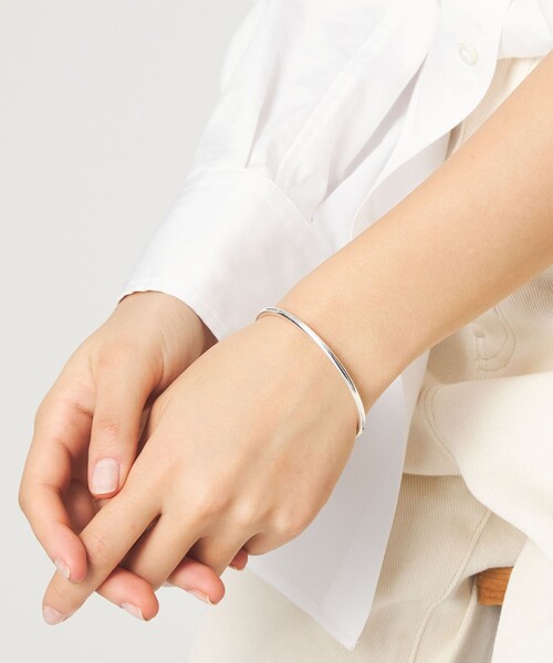 green label relaxing(グリーンレーベルリラクシング)の「<HARPIE> PHOEBE バングル(バングル/リストバンド・レディース・ゴールド/シルバー・FREE)」の6枚目の写真
