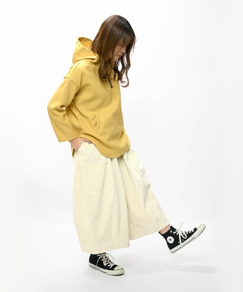 MARAI（マーライ）の「コーデュロイ フレアワイドパンツ（その他パンツ・レディース・ホワイト/グレー/ブラック/ベージュ/ブラウン・FREE）」の8枚目の写真