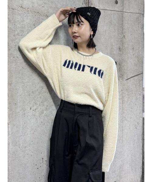 MURUA（ムルーア）の「ラウンドロゴシャギーニット（ニット