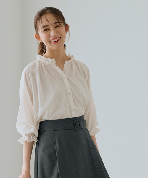 grove（グローブ）の「◆シャーリングボリュームブラウス（シャツ/ブラウス・レディース・ブラック/キャメル/チャコールグレー/オフホワイト・03/02/01/04/05）」の2枚目の写真