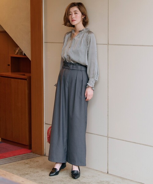 grove（グローブ）の「◆シャーリングボリュームブラウス（シャツ/ブラウス・レディース・ブラック/キャメル/チャコールグレー/オフホワイト・03/02/01/04/05）」の15枚目の写真