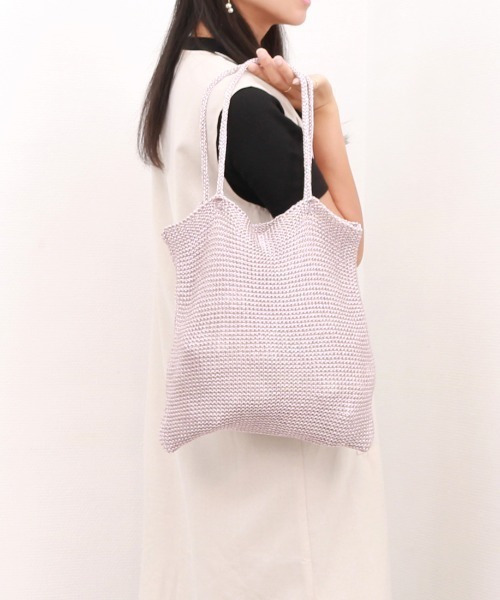 cache cache(カシュ カシュ)の「カシュカシュ cachecache / ラメ糸編みトートバッグ(トートバッグ・レディース・ピンク/グリーン/ホワイト/シルバー/ブルー/ブラック/ゴールド/シルバー系/マルチ・FREE)」の5枚目の写真