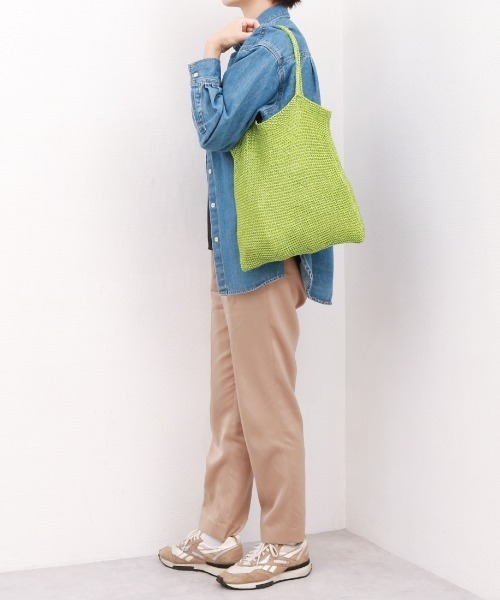 cache cache(カシュ カシュ)の「カシュカシュ cachecache / ラメ糸編みトートバッグ(トートバッグ・レディース・ピンク/グリーン/ホワイト/シルバー/ブルー/ブラック/ゴールド/シルバー系/マルチ・FREE)」の3枚目の写真