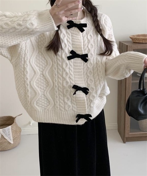 Dream garden（ドリームガーデン）の「配色リボン付きニットカーディガン（カーディガン/ボレロ・レディース・アイボリー/ブラウン/ピンク/レッド・FREE）」の10枚目の写真