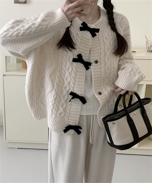 Dream garden（ドリームガーデン）の「配色リボン付きニットカーディガン（カーディガン/ボレロ・レディース・アイボリー/ブラウン/ピンク/レッド・FREE）」の13枚目の写真