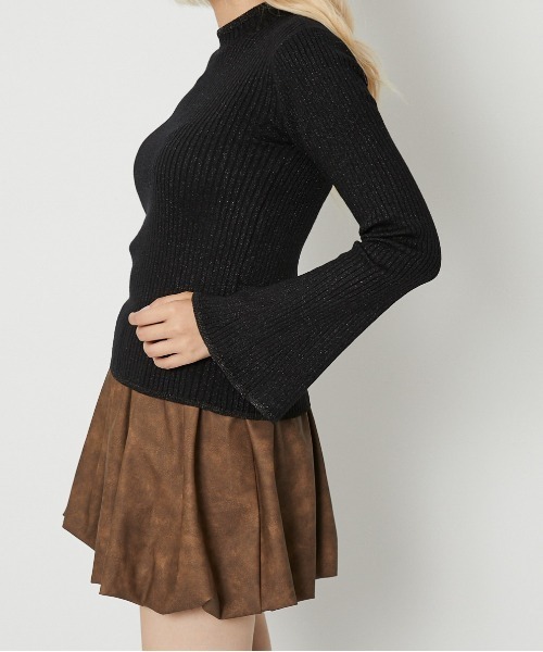 GORGE（ゴージ）の「《ラメ×リブ美シルエット》レディース ハイネック ニットプルオーバー 長袖 トップス 春秋冬（ニット/セーター・レディース・ブラック/オフホワイト/グレー/ブルー/チャコール・F）」の19枚目の写真