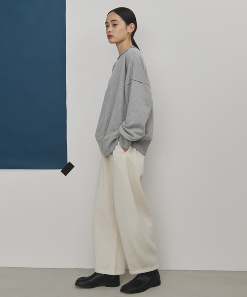 MERLOT(メルロー)の「裏毛ダメージデザインスウェット(スウェット・レディース・ブラック/グレー・FREE)」の10枚目の写真