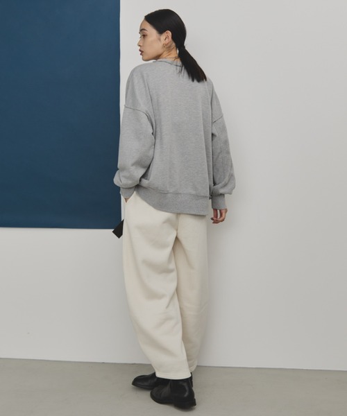 MERLOT(メルロー)の「裏毛ダメージデザインスウェット(スウェット・レディース・ブラック/グレー・FREE)」の11枚目の写真