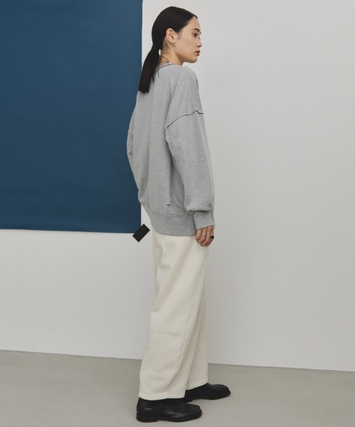MERLOT(メルロー)の「裏毛ダメージデザインスウェット(スウェット・レディース・ブラック/グレー・FREE)」の12枚目の写真