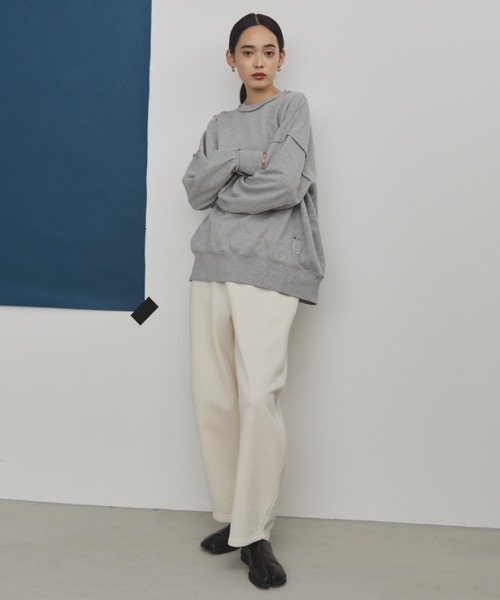 MERLOT(メルロー)の「裏毛ダメージデザインスウェット(スウェット・レディース・ブラック/グレー・FREE)」の7枚目の写真