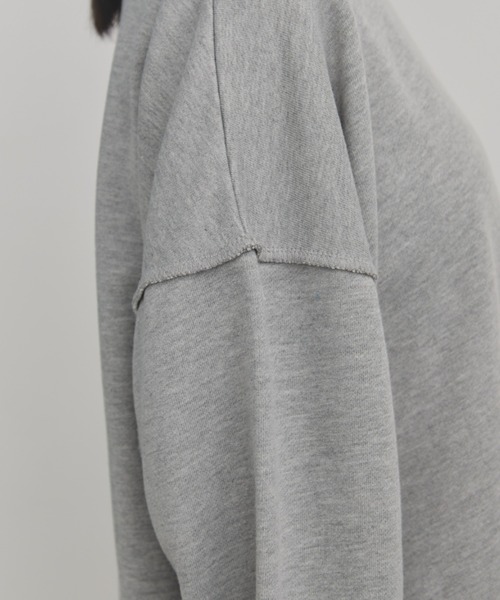 MERLOT(メルロー)の「裏毛ダメージデザインスウェット(スウェット・レディース・ブラック/グレー・FREE)」の15枚目の写真