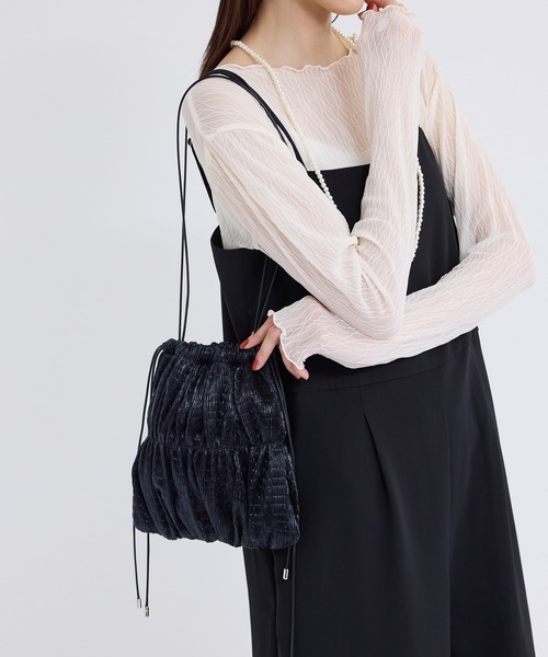 ROPE' PICNIC（ロペピクニック）の「メタリックワンハンドルシャーリングミドルバッグ（ショルダーバッグ・レディース・シルバー/ブラック系その他2・FREE）」の3枚目の写真