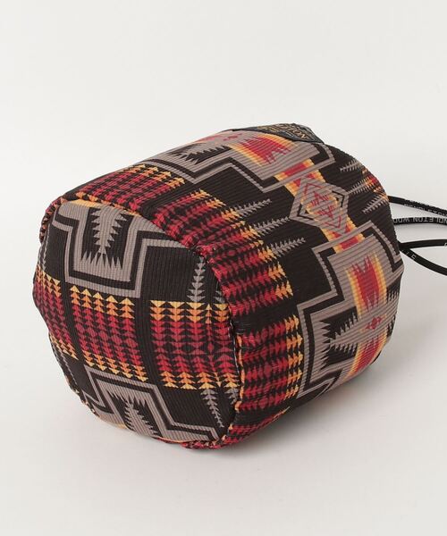 PENDLETON(ペンドルトン)の「【 PENDLETON / ペンドルトン 】コーデュロイ ドローバック 巾着バックCORDUROY DRAW BAG(ショルダーバッグ・レディース・オフホワイト/ブラック/ブルー・FREE)」の5枚目の写真