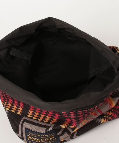 PENDLETON(ペンドルトン)の「【 PENDLETON / ペンドルトン 】コーデュロイ ドローバック 巾着バックCORDUROY DRAW BAG(ショルダーバッグ・レディース・オフホワイト/ブラック/ブルー・FREE)」の6枚目の写真