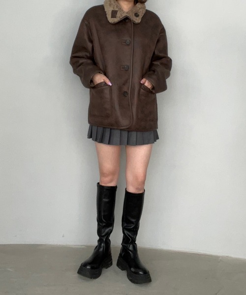 Fano Studios(ファノ ストゥディオズ)の「合皮パイピング ムートンジャケット FD24W262【Fano Studios】(ムートンコート・レディース・ダークブラウン・S/M/L)」の22枚目の写真