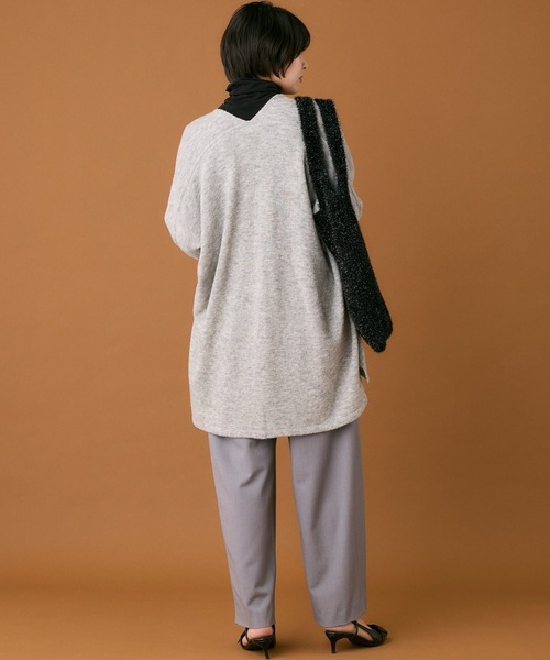 INED CLARO（イネドクラロ）の「フェアリーブークレカーディガン（カーディガン/ボレロ・レディース・ベージュ/グレー・フリー）」の9枚目の写真