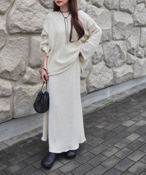 LAULEN(ローレン)の「pattern velor skirt /ベロア無地柄ロングスカート(スカート・レディース・ブラック/アイボリー/ブラウン・FREE)」の11枚目の写真