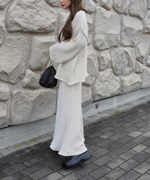 LAULEN(ローレン)の「pattern velor skirt /ベロア無地柄ロングスカート(スカート・レディース・ブラック/アイボリー/ブラウン・FREE)」の12枚目の写真