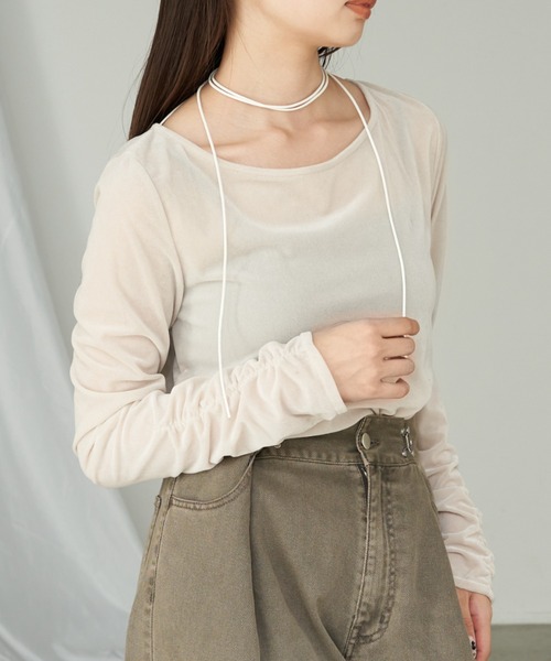 RAY CASSIN(レイカズン)の「【万能アイテム】柄シアーインナー / ベロア / 花柄(Tシャツ/カットソー・レディース・チャコールグレー/アイボリー/ブラック系その他2/ベージュ系その他2・FREE)」の5枚目の写真