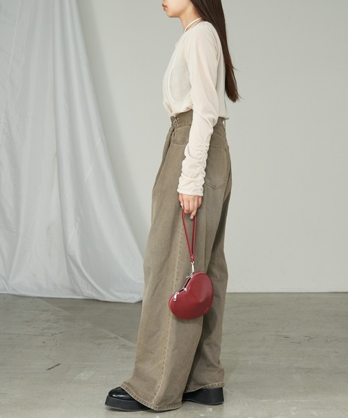 RAY CASSIN(レイカズン)の「【万能アイテム】柄シアーインナー / ベロア / 花柄(Tシャツ/カットソー・レディース・チャコールグレー/アイボリー/ブラック系その他2/ベージュ系その他2・FREE)」の8枚目の写真