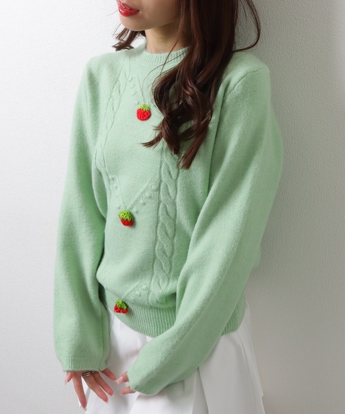 Lace Ladies(レースレディース)の「ストロベリー モチーフ付き クルーネック ケーブル ニット プルオーバー(ニット/セーター・レディース・ホワイト/ピンク/ミント・FREE)」の6枚目の写真