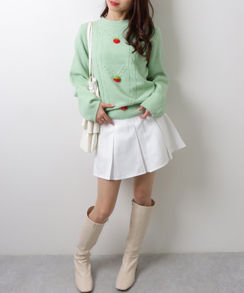 Lace Ladies(レースレディース)の「ストロベリー モチーフ付き クルーネック ケーブル ニット プルオーバー(ニット/セーター・レディース・ホワイト/ピンク/ミント・FREE)」の7枚目の写真