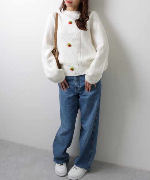 Lace Ladies(レースレディース)の「ストロベリー モチーフ付き クルーネック ケーブル ニット プルオーバー(ニット/セーター・レディース・ホワイト/ピンク/ミント・FREE)」の17枚目の写真