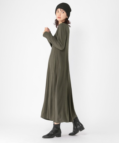 studio CLIP(スタディオクリップ)の「切り替えフレアワンピース(ワンピース・レディース・ブラック/カーキ・FREE)」の7枚目の写真