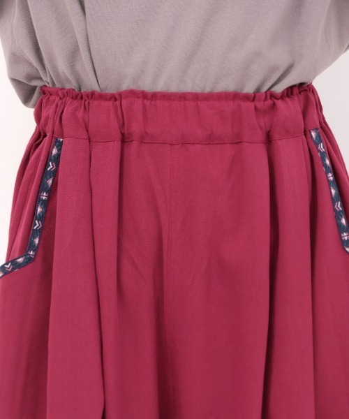 チチカカ（チチカカ）の「エッグタックパンツ（その他パンツ・レディース・ベージュ/ボルドー/カーキ/ブラック・MEDIUM/LARGE）」の16枚目の写真