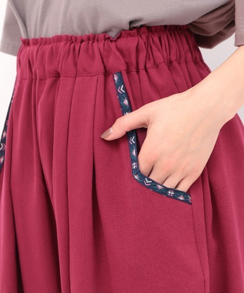 チチカカ（チチカカ）の「エッグタックパンツ（その他パンツ・レディース・ベージュ/ボルドー/カーキ/ブラック・MEDIUM/LARGE）」の19枚目の写真