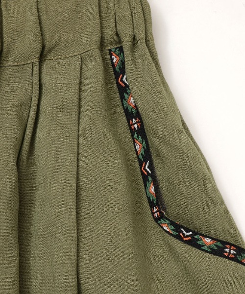 チチカカ（チチカカ）の「エッグタックパンツ（その他パンツ・レディース・ベージュ/ボルドー/カーキ/ブラック・MEDIUM/LARGE）」の22枚目の写真