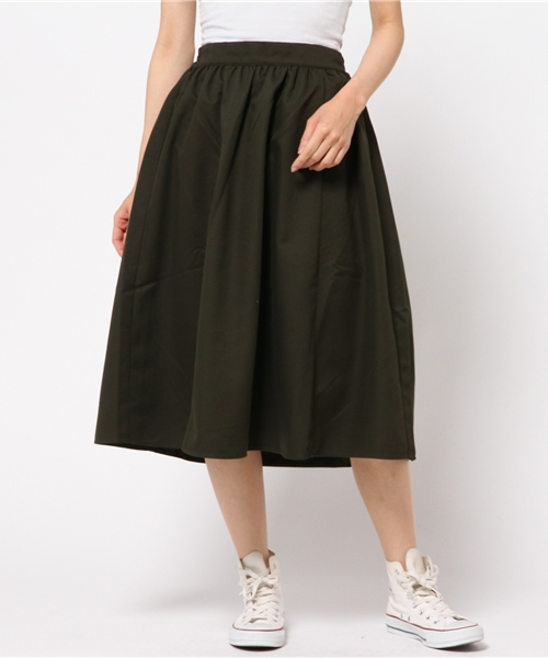 earth music&ecology(アースミュージックアンドエコロジー)の「ミモレフレアースカート(スカート・レディース・レッド/ウッド/キャメル/モスグリーン/ブラック/カーキ/ネイビー・FREE)」の3枚目の写真