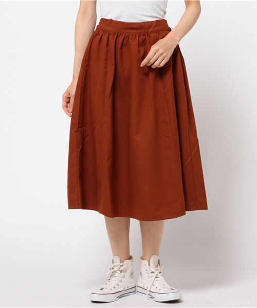 earth music&ecology(アースミュージックアンドエコロジー)の「ミモレフレアースカート(スカート・レディース・レッド/ウッド/キャメル/モスグリーン/ブラック/カーキ/ネイビー・FREE)」の2枚目の写真